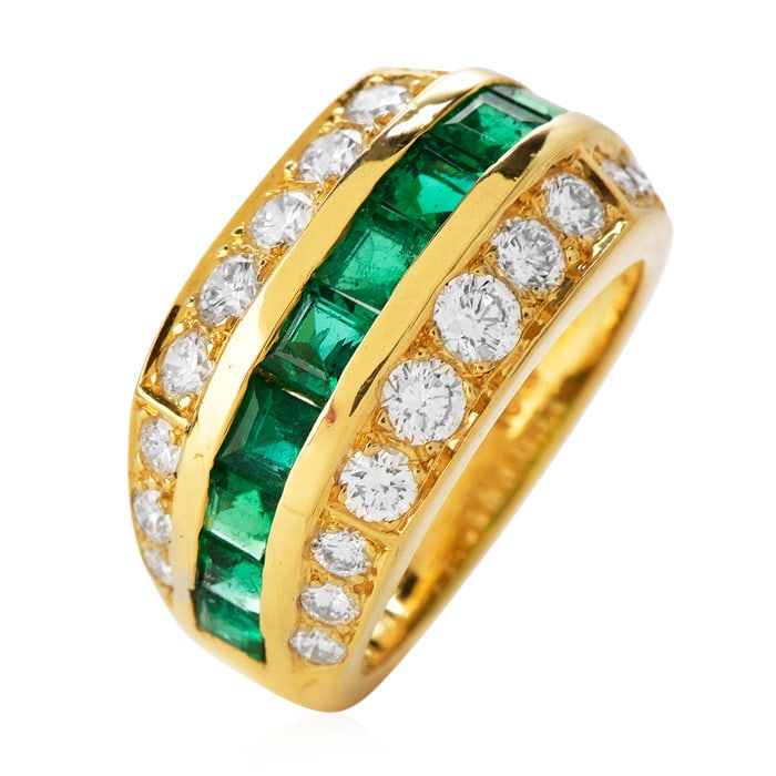 Tiffany & Co Diamond Emerald 18K Gold Channel Set Band Ring: This Tiffany & Co Diamond Emerald 18K Gold Lovely Band Ring is full of femininity and softness weighing 6.3 grams. Exp