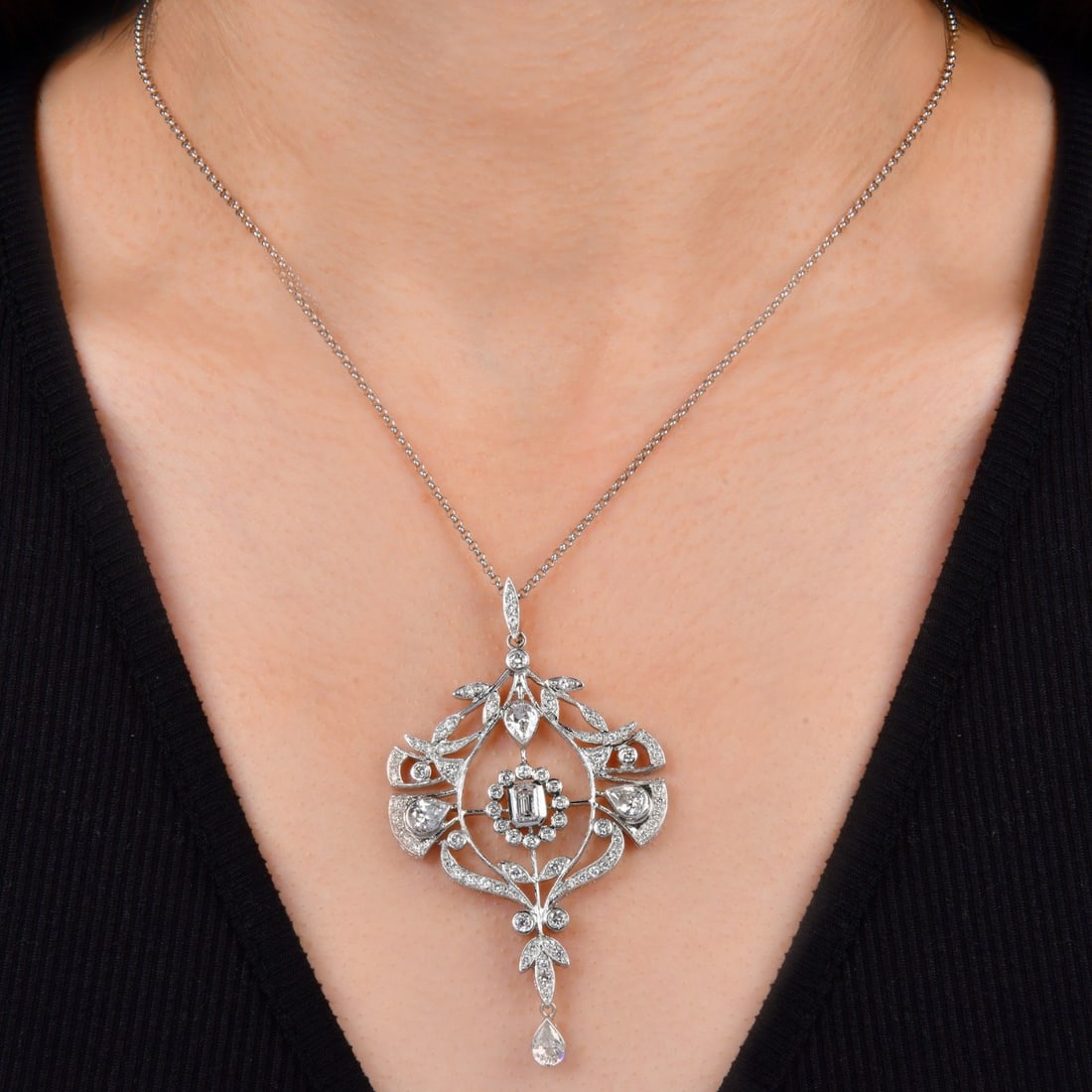 Vintage 4.50ct Diamond Platinum Floral Pendant Necklace (1 of 5)