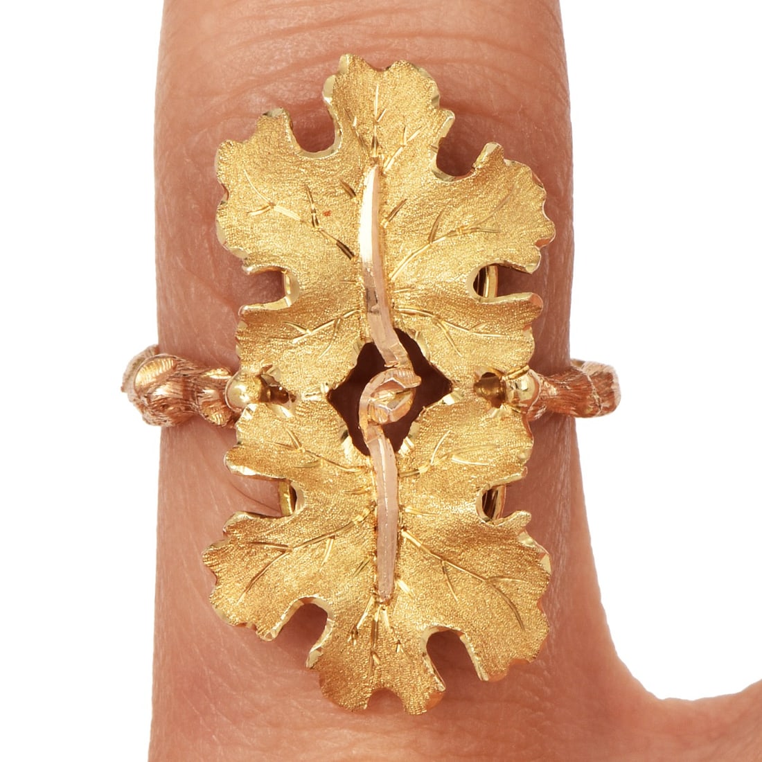 Buccellati Italian 18K Yellow Gold Double Leaf Ring: Buccellati Italian 18K Yellow Gold Double Leaf Ring Brand: Buccellati Metal: 18K Yellow Gold Ring Size: 6.5 Total Weight: Approximately 4.