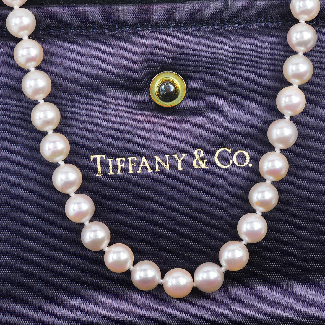 Tiffany & Co 18K Yellow Gold Single Pearl Strand Necklace 22.7 Grams With Box: Tiffany & Co. Single Strand Pearl Necklace Brand: Tiffany & Co. Metal: 18K Yellow Gold Length: Approximately 18 inches Total Weight: Appro
