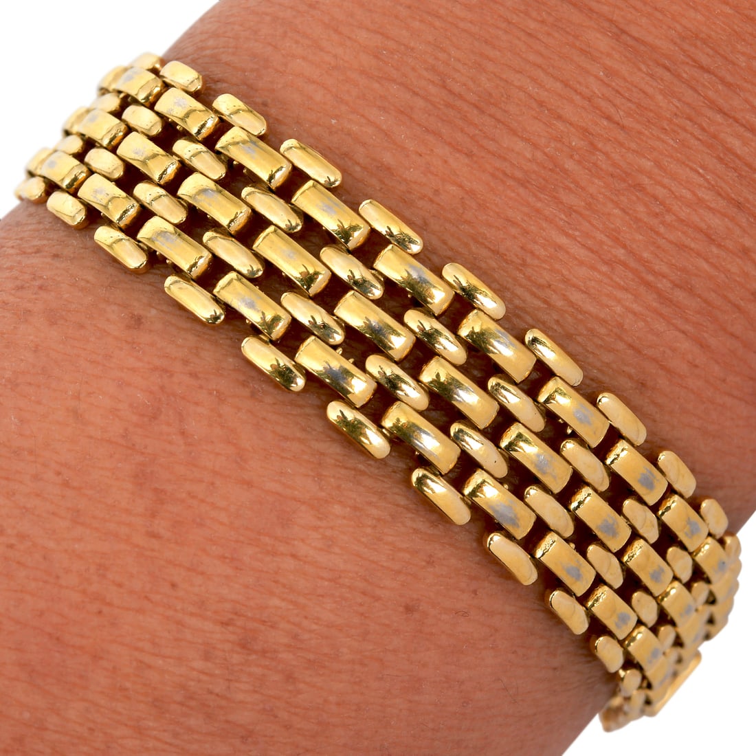 Vintage Gold Filled Panther Link Bracelet 16.6 Grams: Vintage Gold Filled Panther Link Bracelet Metal: Gold Filled Length: Approximately 7.5 inches Width: Approximately 13 mm Total Weight: Approximately 16.6 grams Design: Panther Link Bracelet SKU: