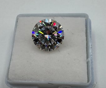 5 CT Moissanite With Certificate Of Authenticity