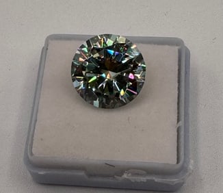 10 Carats Blue Moissanite with Certificate Of Authenticity