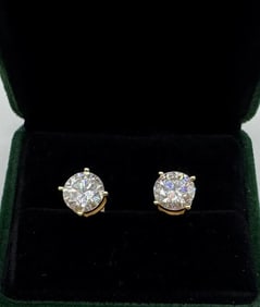 Pair Of 3 Carats Earrings Moissanite With Certificate Of Authenticity