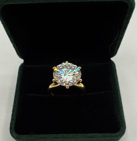 10 Carats Moissanite Ring