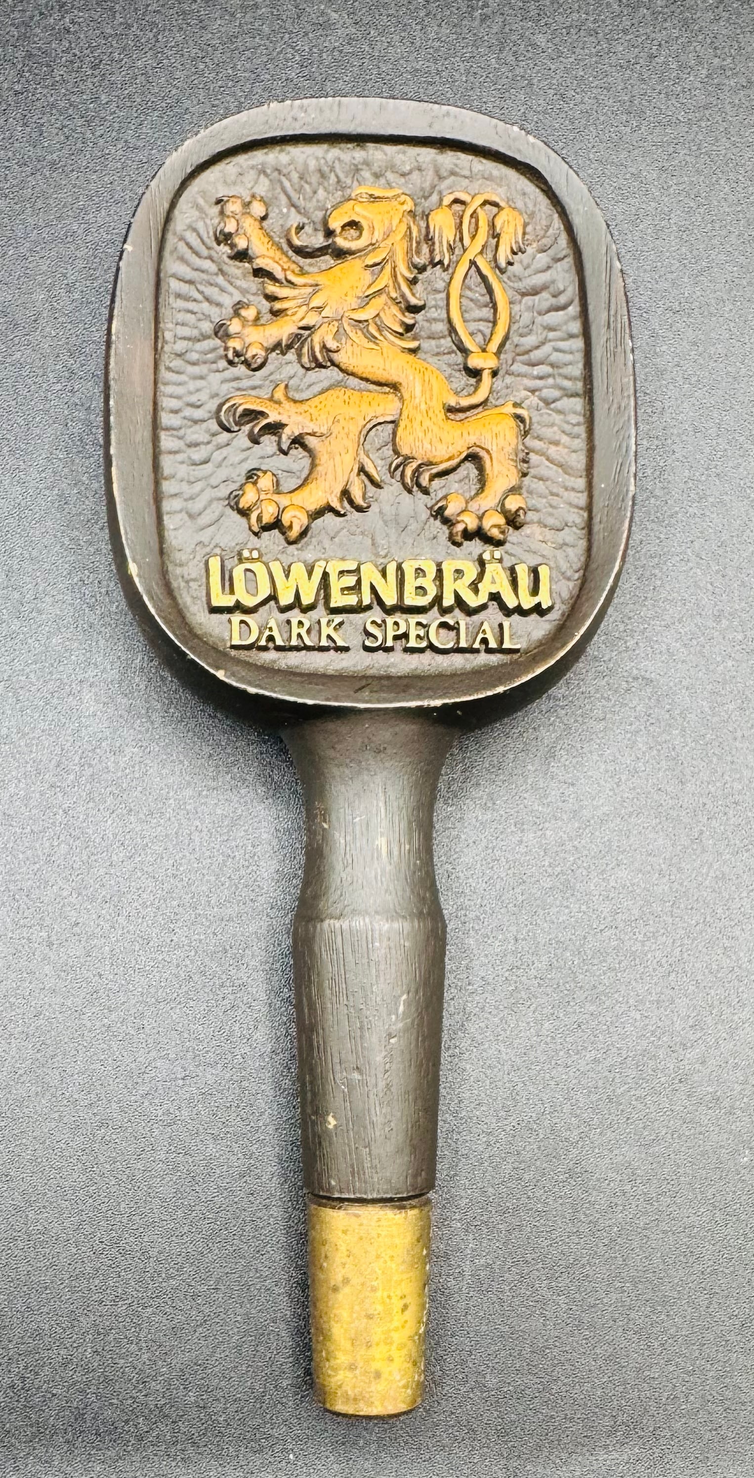 Lowenbrau Dark Special Beer Tap Handle: Lowenbrau Dark Special Beer Tap Handle. Approx size: 8 inches