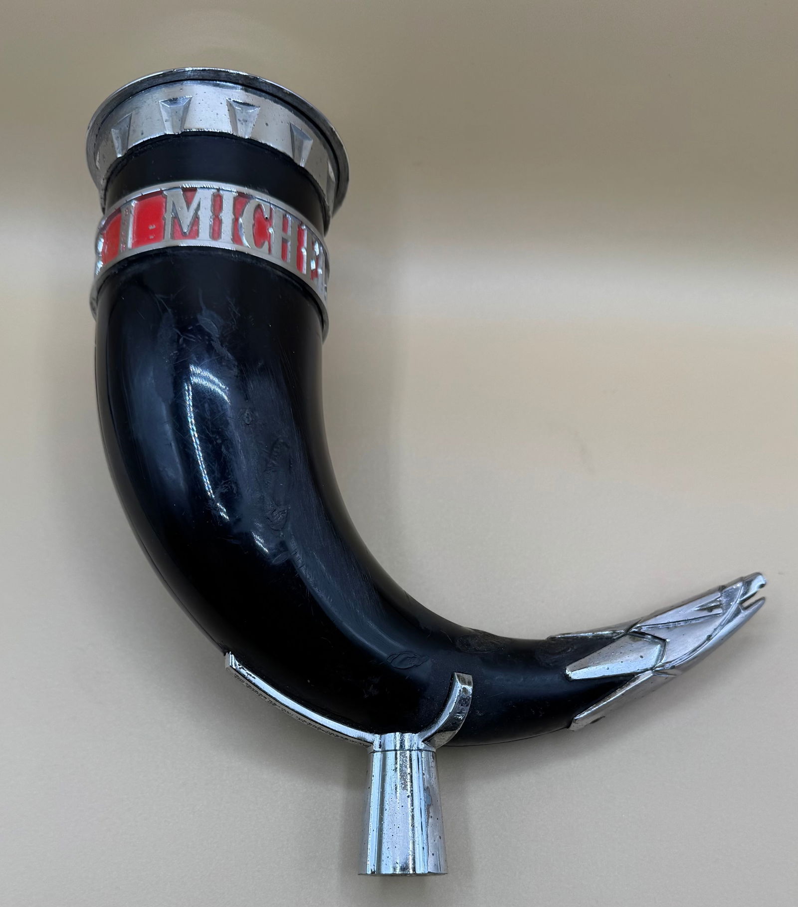 Michelob Beer Tap Handle: Michelob Beer Brewing Tap Handle. Approx Size: 7 Inches