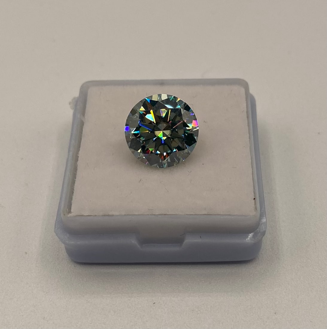Blue VVS Moissanite Stone 5 Carats (1 of 2)