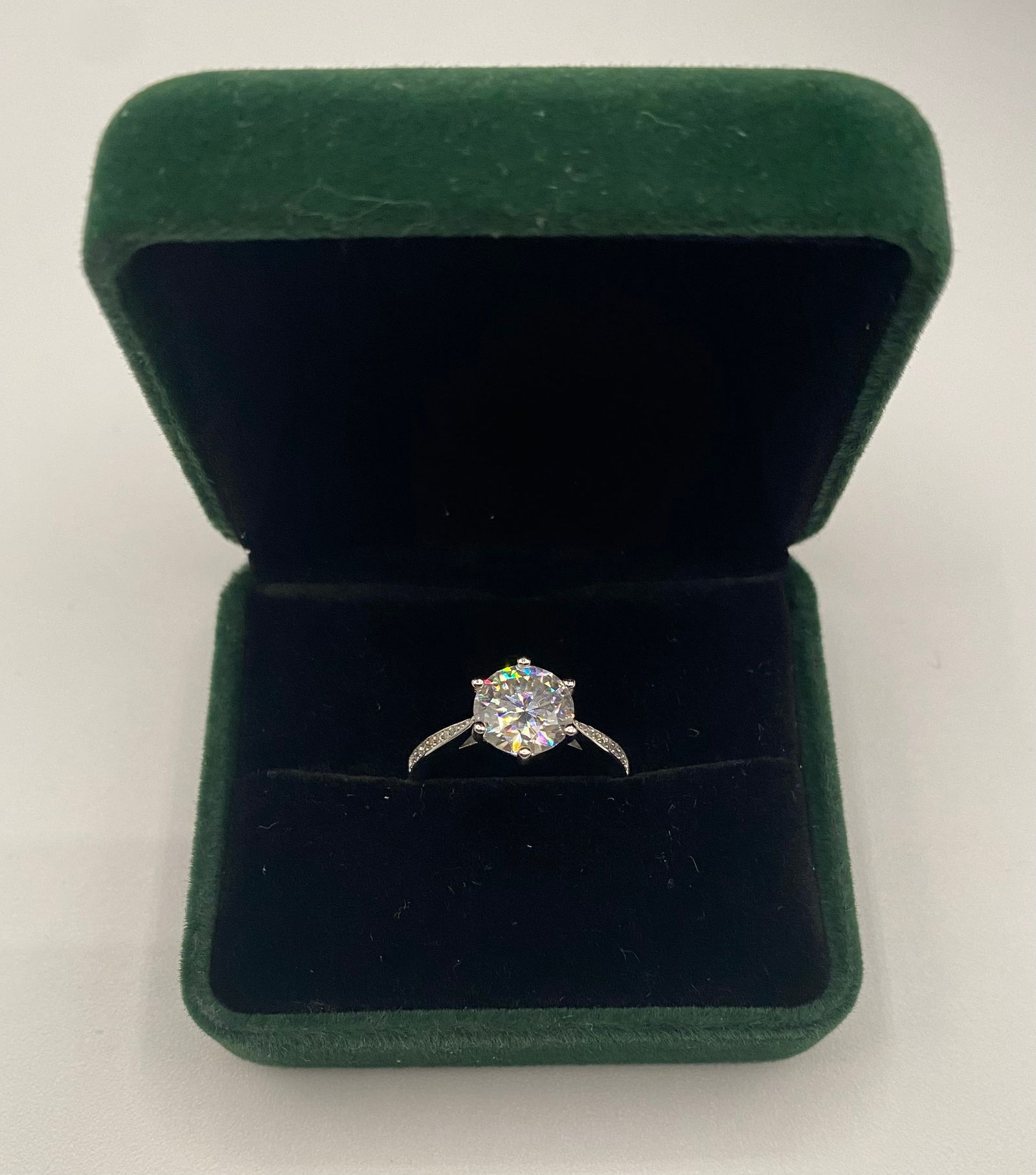 3 Carats VVS1 Ring - 2