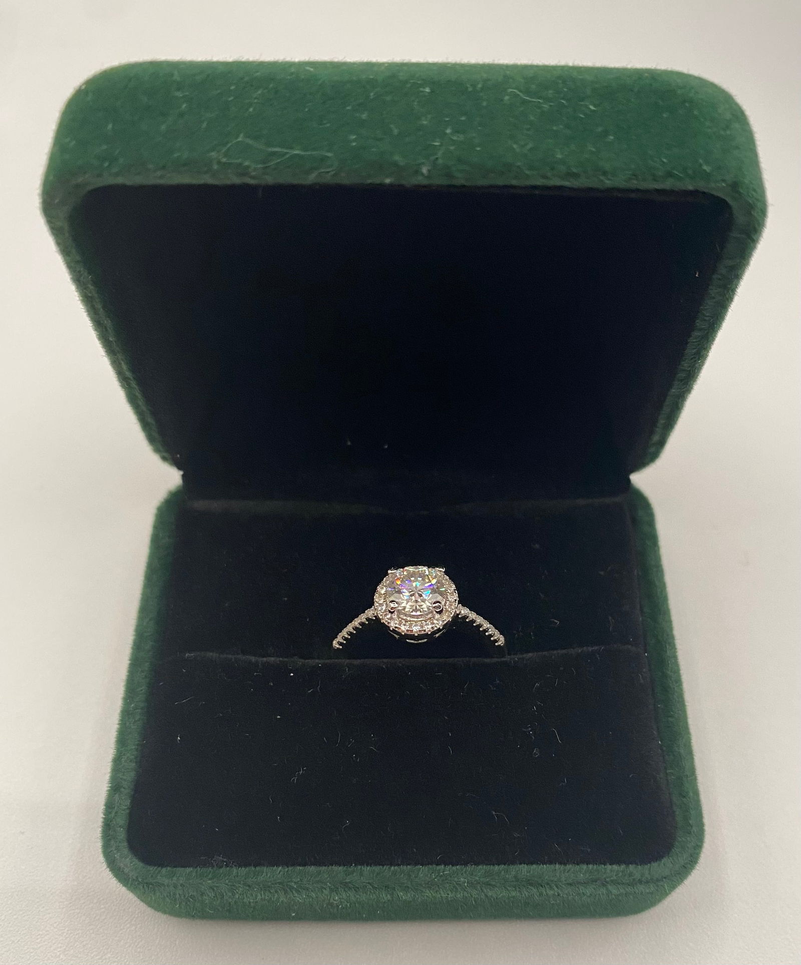 Moissanite VVS1 Ring - 2