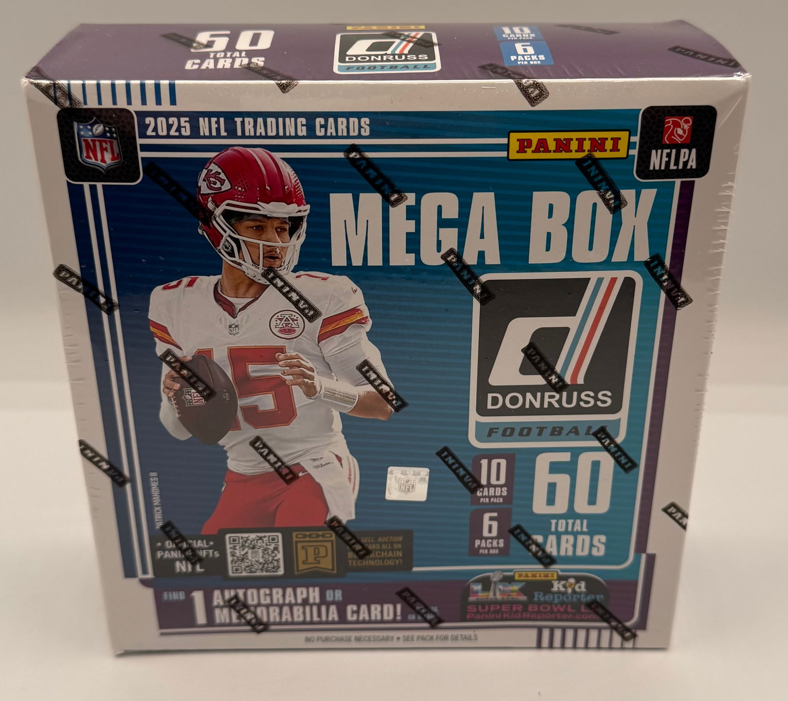 2025 Donrus Football Factory Sealed Mega Box: 2025 Donrus Football Factory Sealed Mega Box