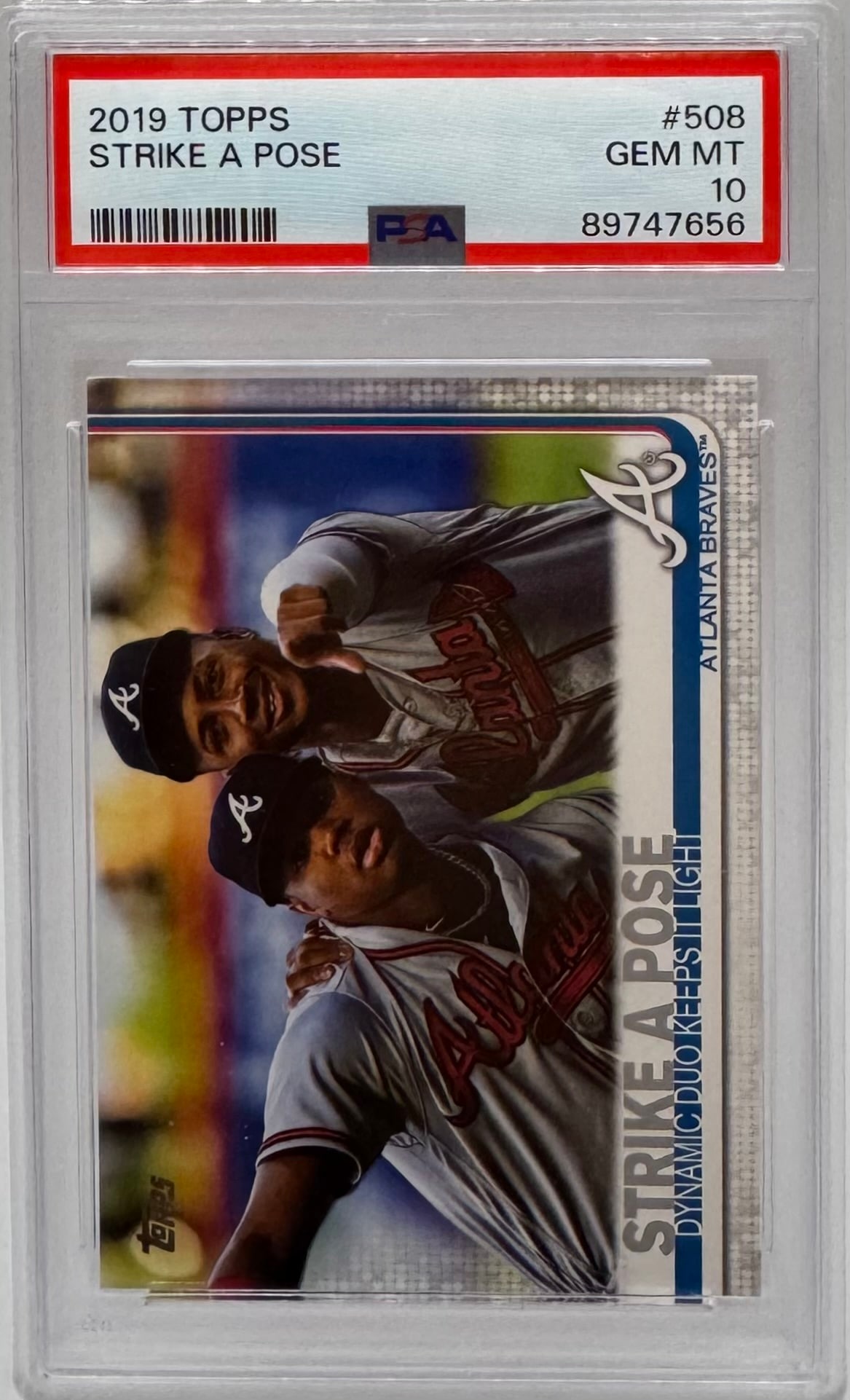 2019 TOPPS STRIKE A POSE RONALD ACUNA JR/ OZZIE ALBIES (1 of 2)
