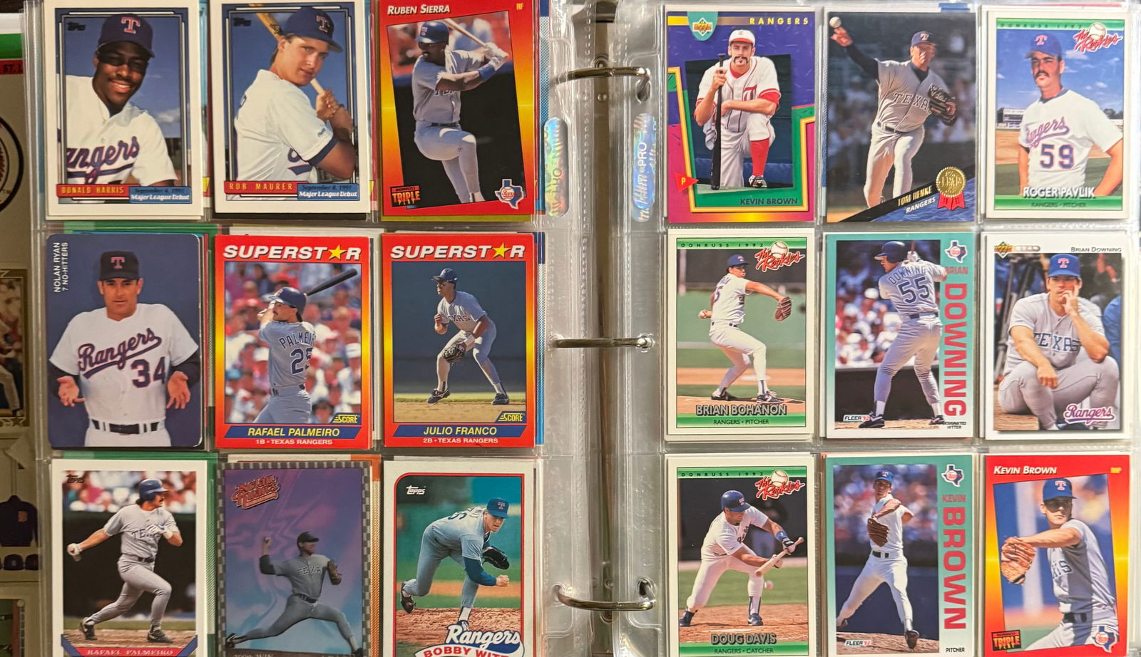 Nolan Ryan, Frank Thomas & More Vintage Baseball Cards Binder: Nolan Ryan, Frank Thomas & More Vintage Baseball Cards Binder. Binder has over 600 cards . Possibly close to 800 cards