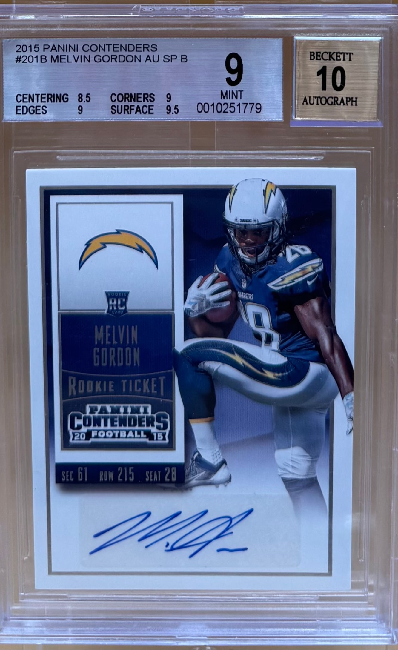 2015 Contender Melvin Gordon Rookie Auto Football Card (1 of 2)