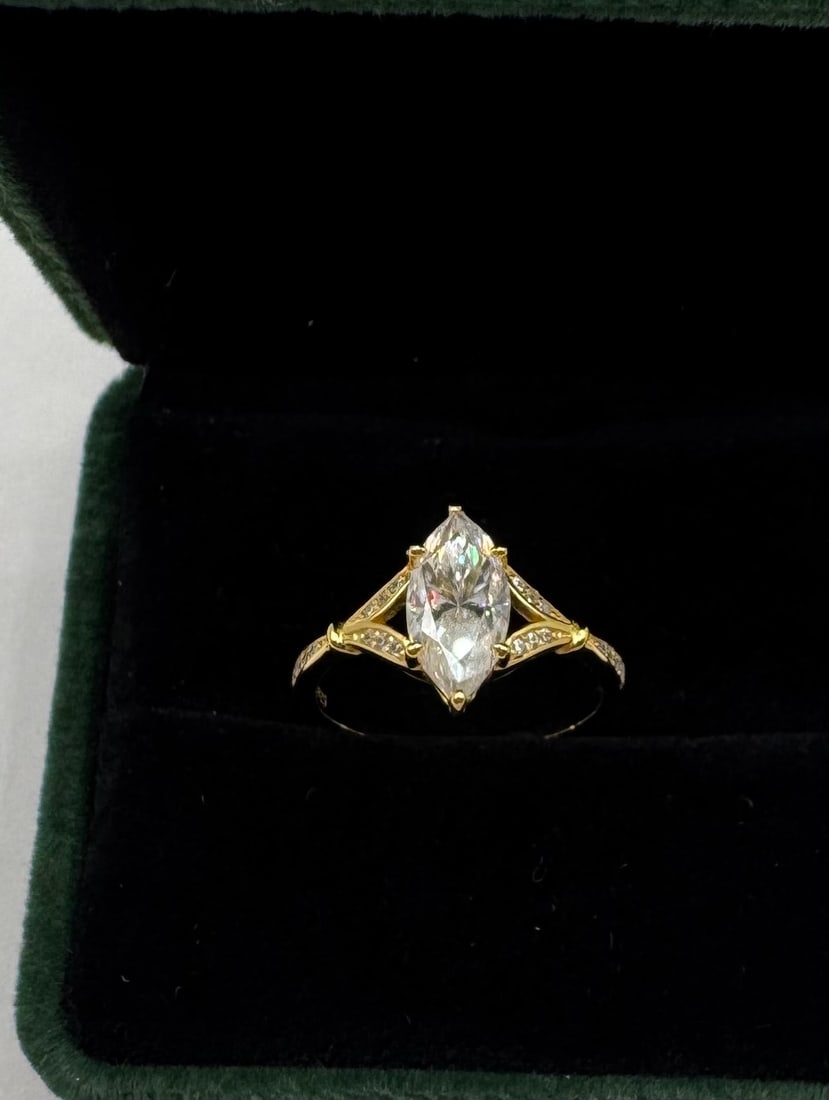 Marquise VVS Moissanite Ring (1 of 3)