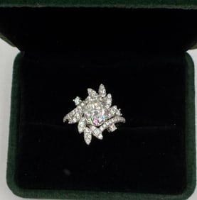 Sparkling VVS Moissanite Ring