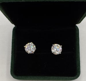 Pair Of 3 Carats Earrings Moissanite With Certificate Of Authenticity
