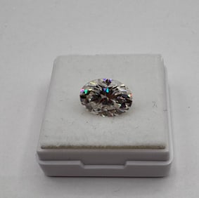 Oval Shape 4 CT Moissanite VVS1 With Certificate Of Authenticity