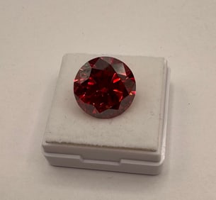 Red 10 CT Moissanite VVS1 With Certificate Of Authenticity