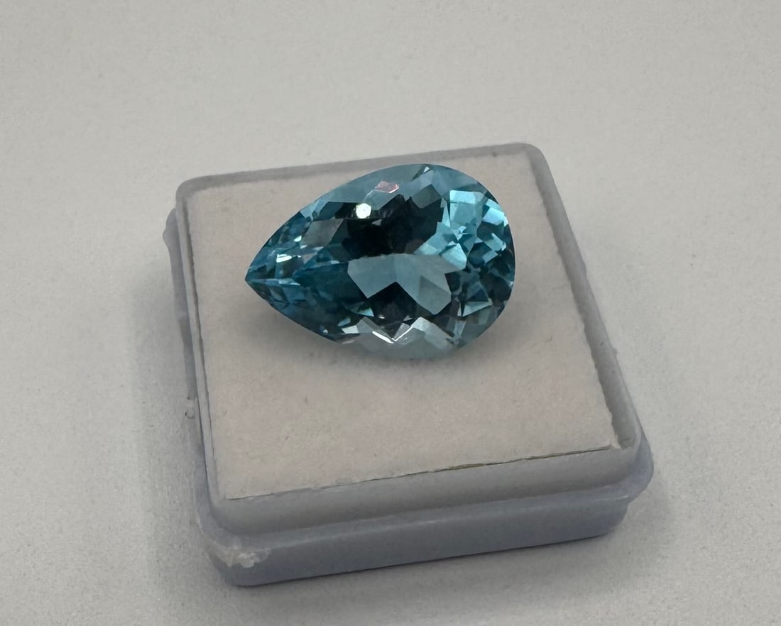 14.50 CT Natural Swiss Blue Topaz - Pear Faceted Cut (1 of 3)