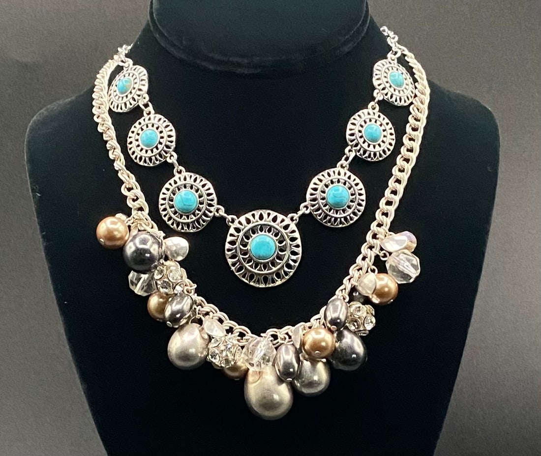 Vintage Southwestern Style Turquoise Medallion & Chunky Multi-Bead Statement Necklace Set (1 of 1)