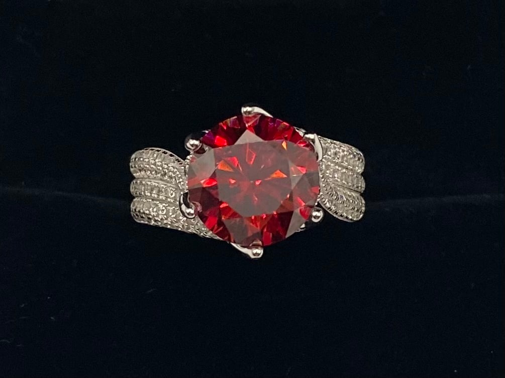 5.00ct Red Round Brilliant Moissanite Statement Ring (1 of 2)
