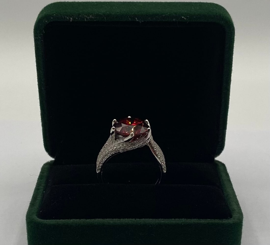 5.00ct Red Round Brilliant Moissanite Statement Ring - 2
