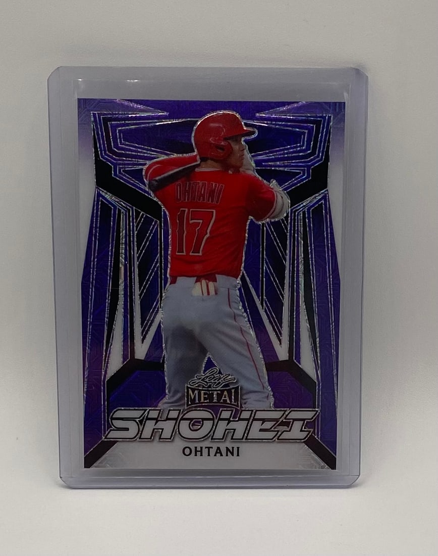 Shohei Ohtani Leaf Metal Purple Parallel /9: Player: Shohei Ohtani• Set: Leaf Metal Baseball• Key Features: Stunning purple etched-metal design featuring the two-way superstar in a powerful hitting stance. Presented in a protective top