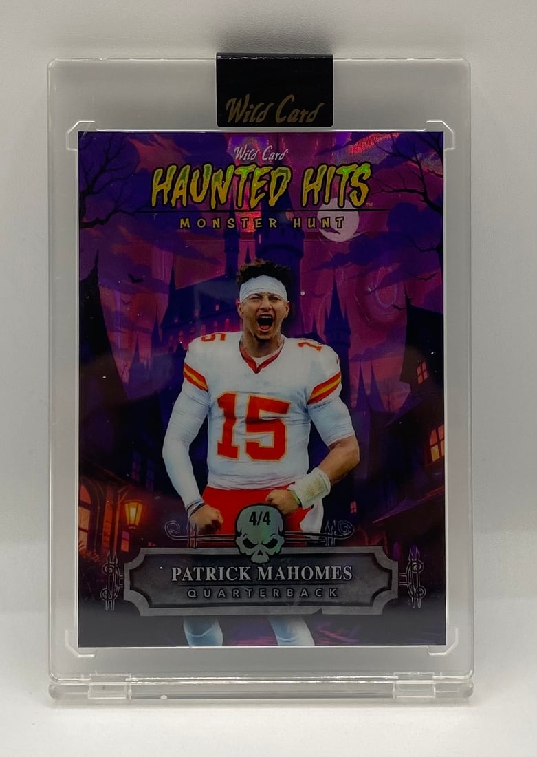 Patrick Mahomes Wild Card Haunted Hits Monster Hunt /4 (1 of 2)