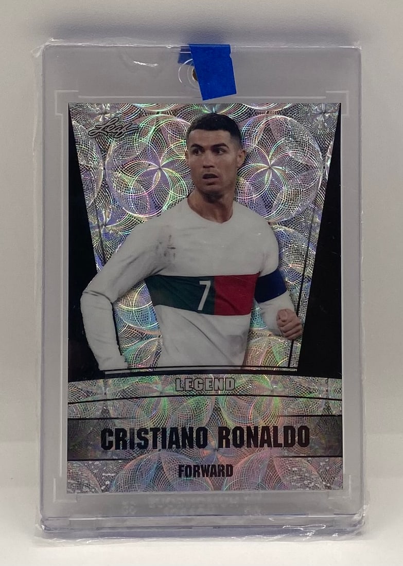 Cristiano Ronaldo Laser Foil /7: 2023 Leaf Legend Cristiano Ronaldo "Forward" Laser-Pattern Foil Insert Card numbered /7