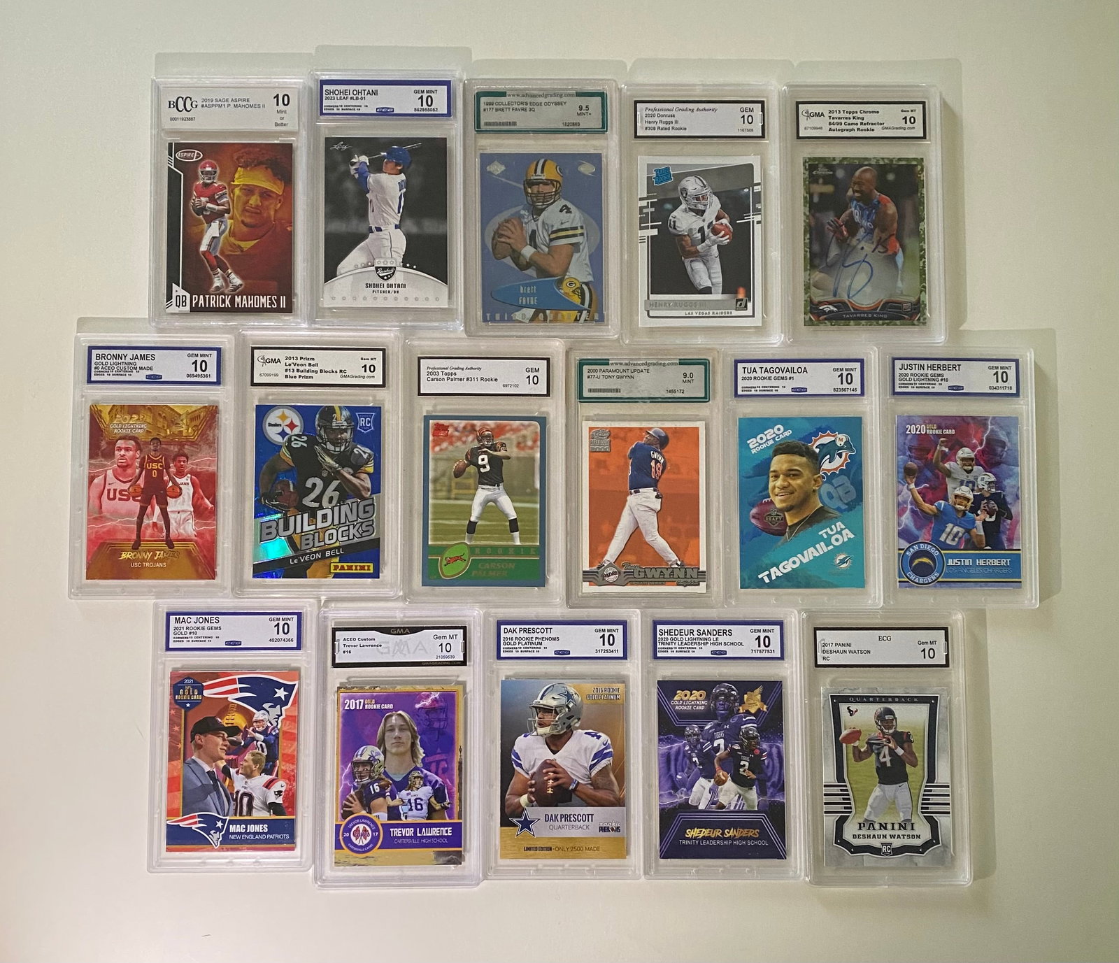 16 Graded Sports Cards Lot: Shohei Ohtani, Patrick Mahomes, Bronny James, Trevor Lawrence (1 of 2)