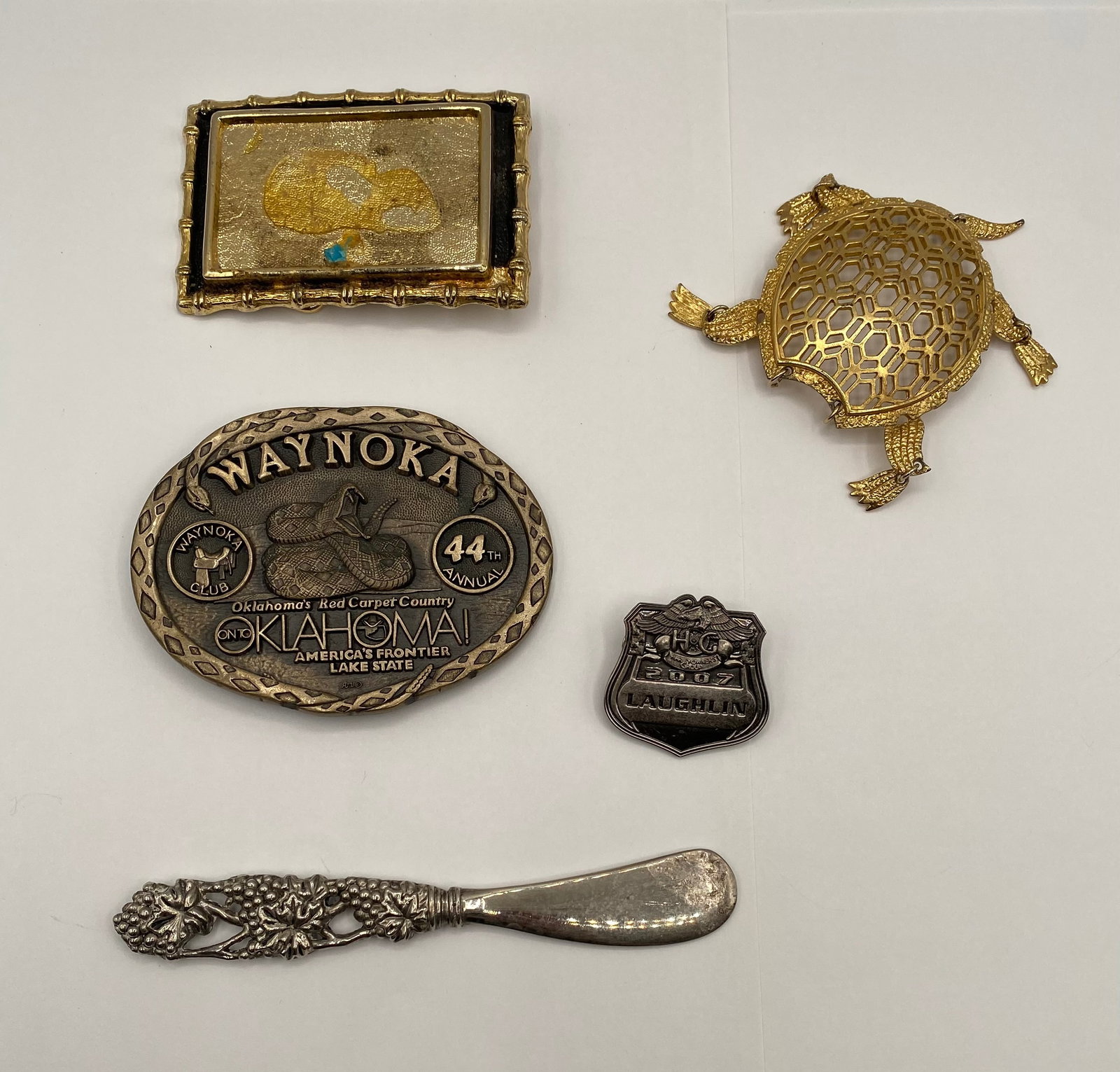 Vintage Western Belt Buckles & Collectibles Lot - Waynoka Oklahoma, Turtle, H-G (5 Pcs): Vintage Western Belt Buckles & Collectibles Lot - Waynoka Oklahoma, Turtle, H-G (5 Pcs)