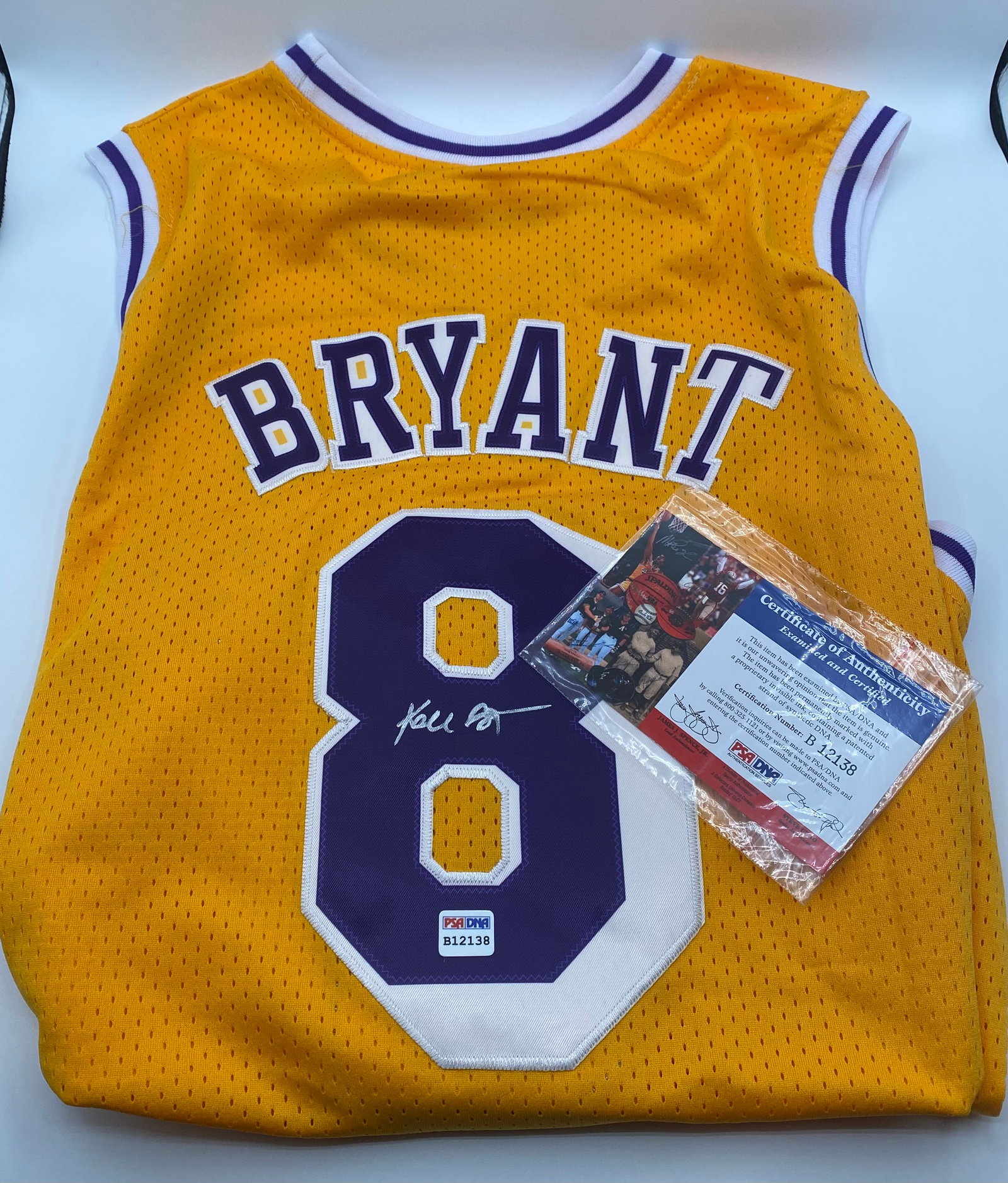 Kobe Bryant Autographed Signed Jersey - PSA/DNA COA: Kobe Bryant Autographed Signed Los Angeles Lakers Jersey - PSA/DNA COA