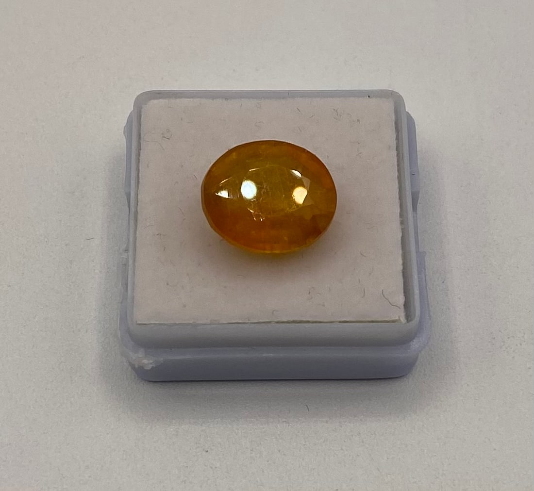 10.07 Cts Natural Yellow Sapphire Certified (1 of 1)