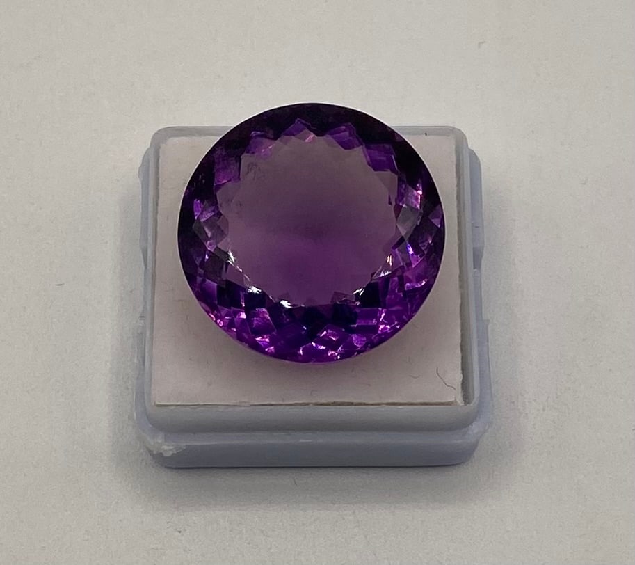 Certified 31.82 Ctw Natural Amethyst Gemstone (1 of 1)