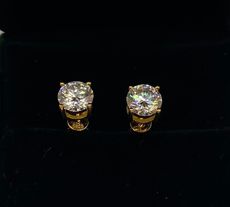 VVS 4 Carats Moissanite Stud Earrings 18K Gold Plated Sterling Silver W/ Cert: 18k Gold Plated Over Sterling Silver Color D VVS Moissanite Stud Earrings 18K Gold Plated Sterling Silver W/ Certificate