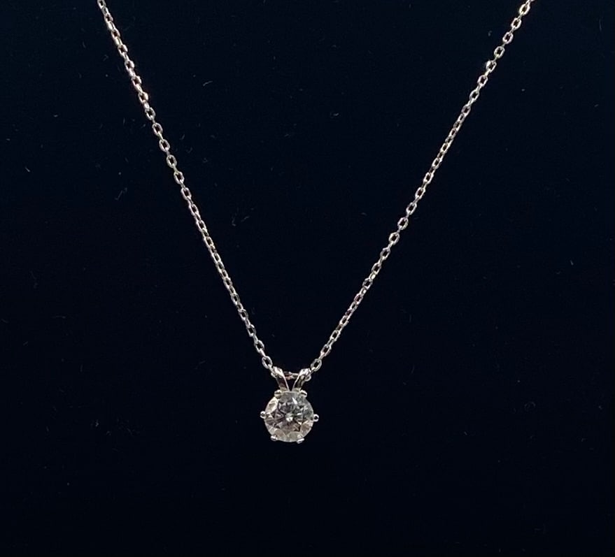 Moissanite VVS Necklace Certified (1 of 2)