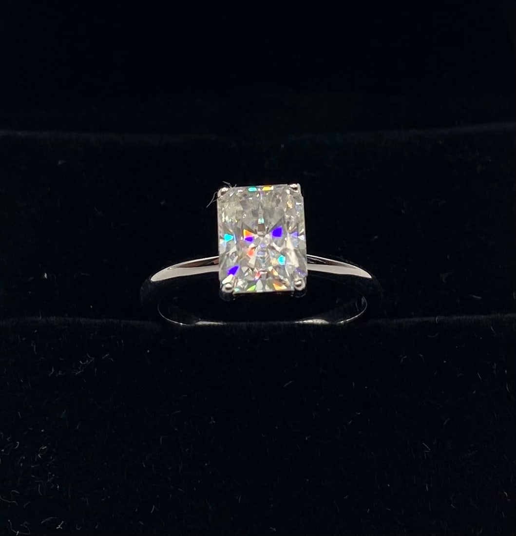 3 Carats Radiant Moissanite VVS1 Ring Size 8 (1 of 2)