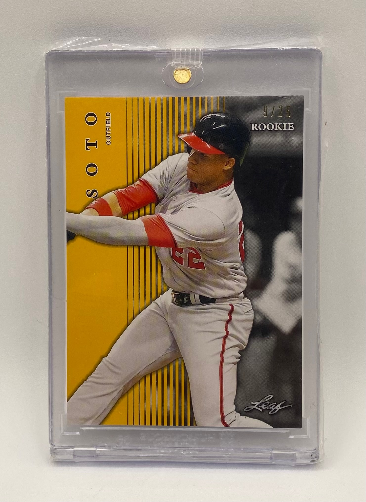 Juan Soto Serial Numbered Rookie /25 (1 of 2)