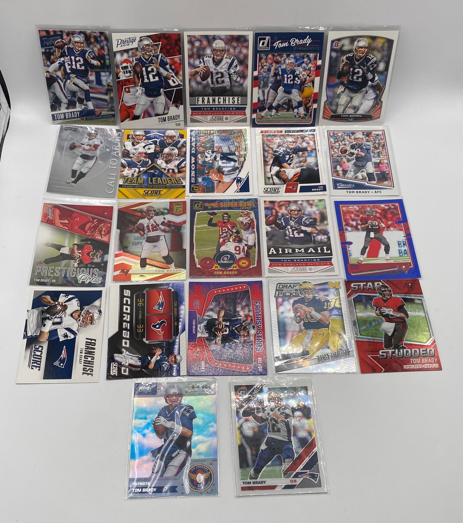 Lot of (19) Assorted Tom Brady Football Trading Cards (1 of 2)