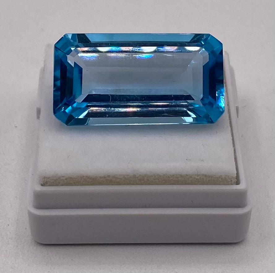 23.38 Cts Natural Blue Topaz