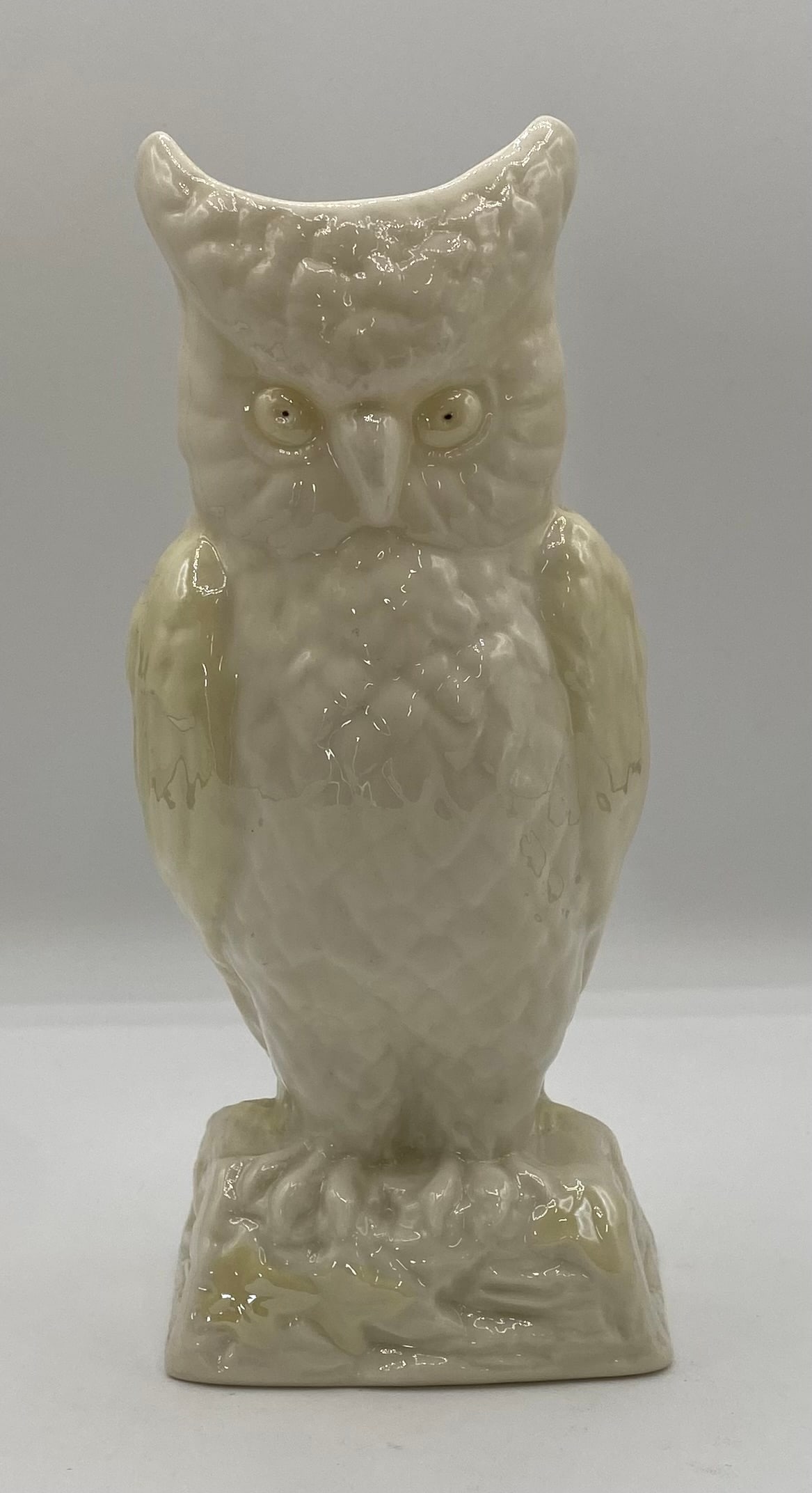 Belleek Ireland Parian China Owl Vase - 6th Green Mark (1 of 5)