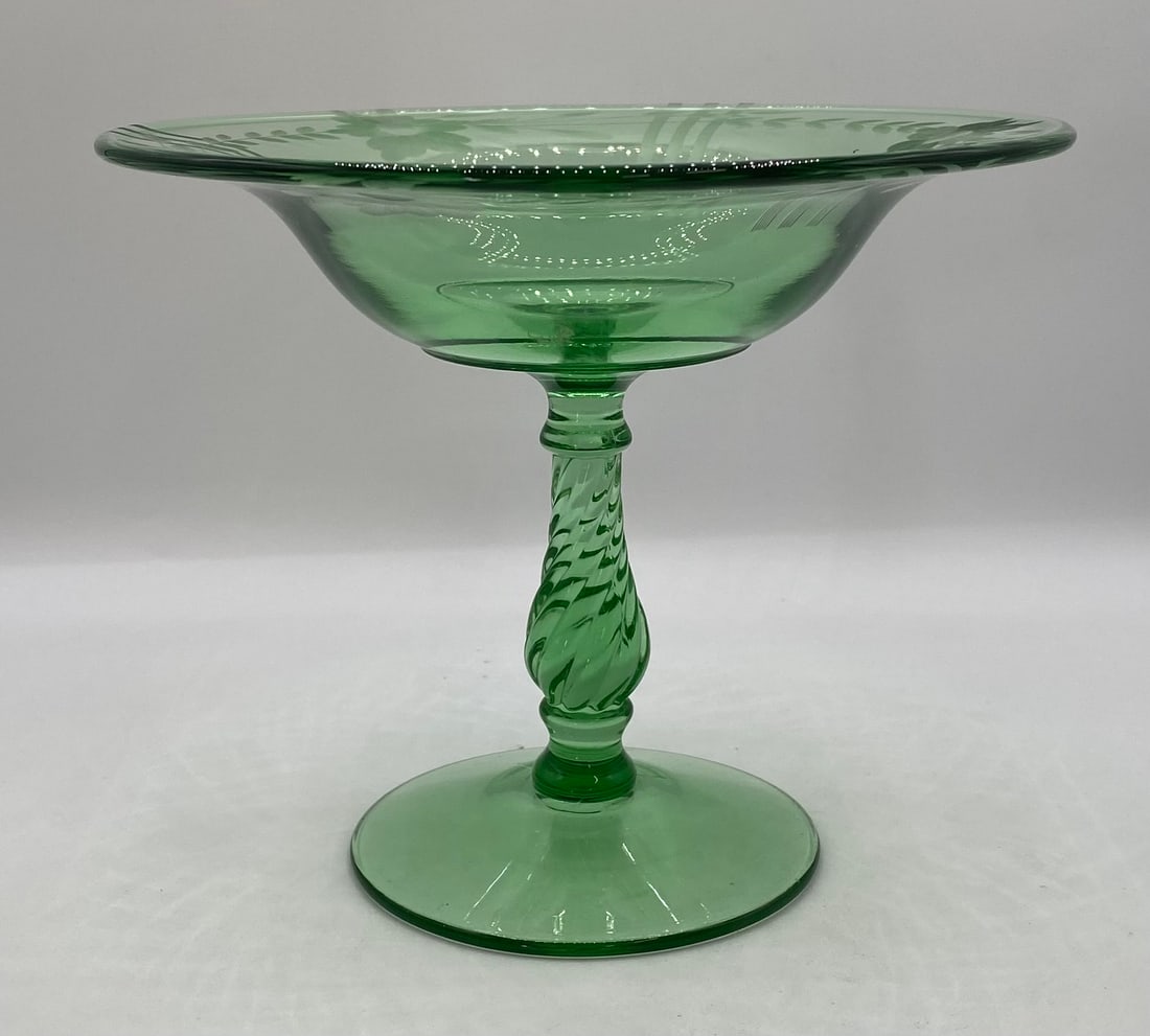 Vintage Green Depression Glass Etched Floral Pedestal Comport / Candy Dish (1 of 3)