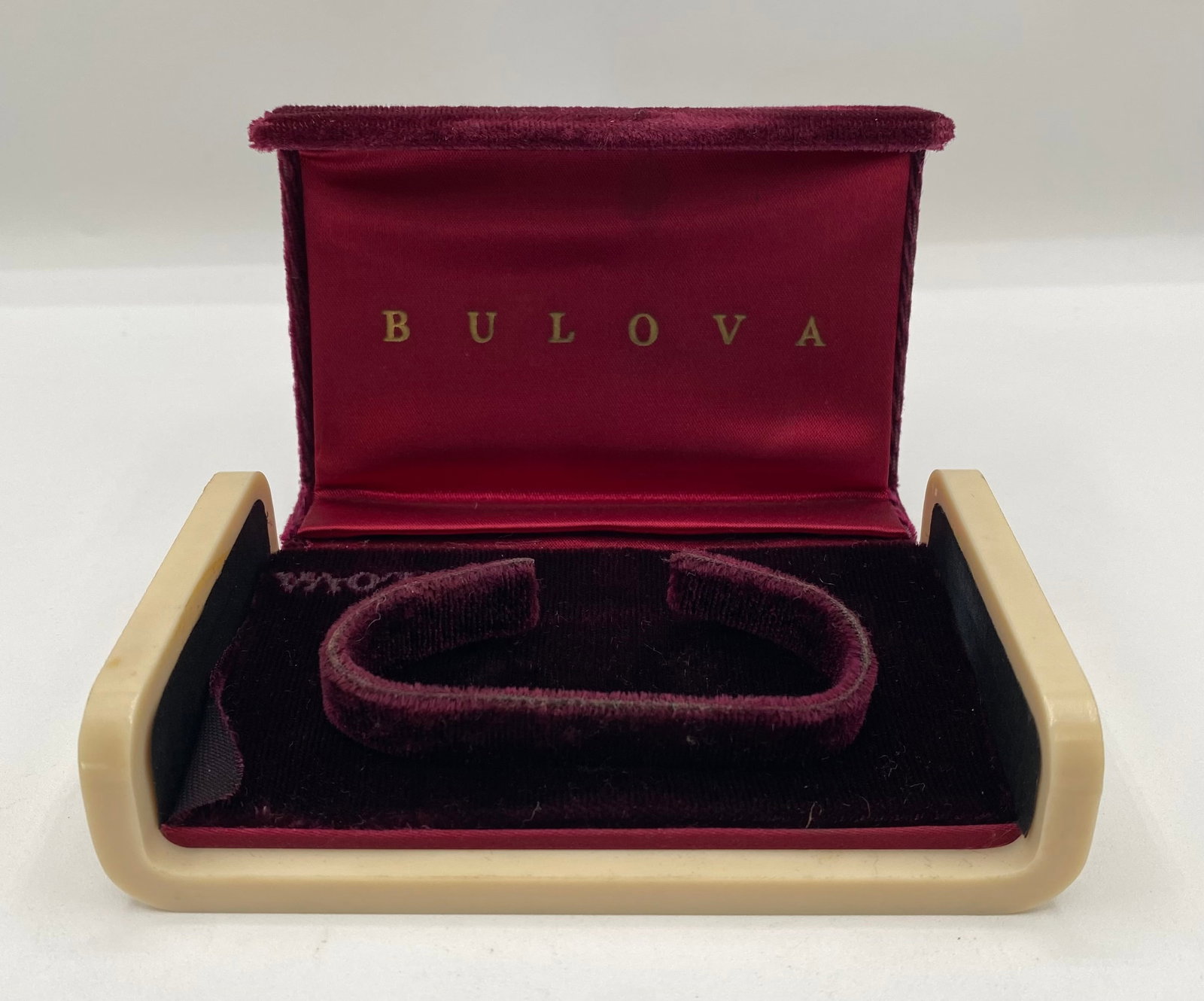 Vintage 1940s Bulova Burgundy Velvet & Cream Bakelite / Celluloid Watch Presentation Box (1 of 1)