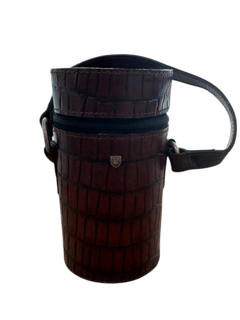 Leather Embossed Tri-part Flask with Strap: Leather Embossed Tri-part Flask with Strap
