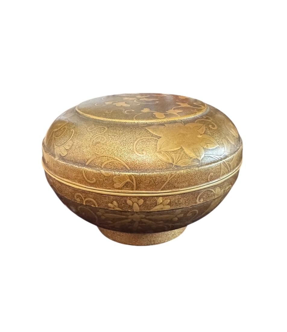 Japanese round box (1 of 6)
