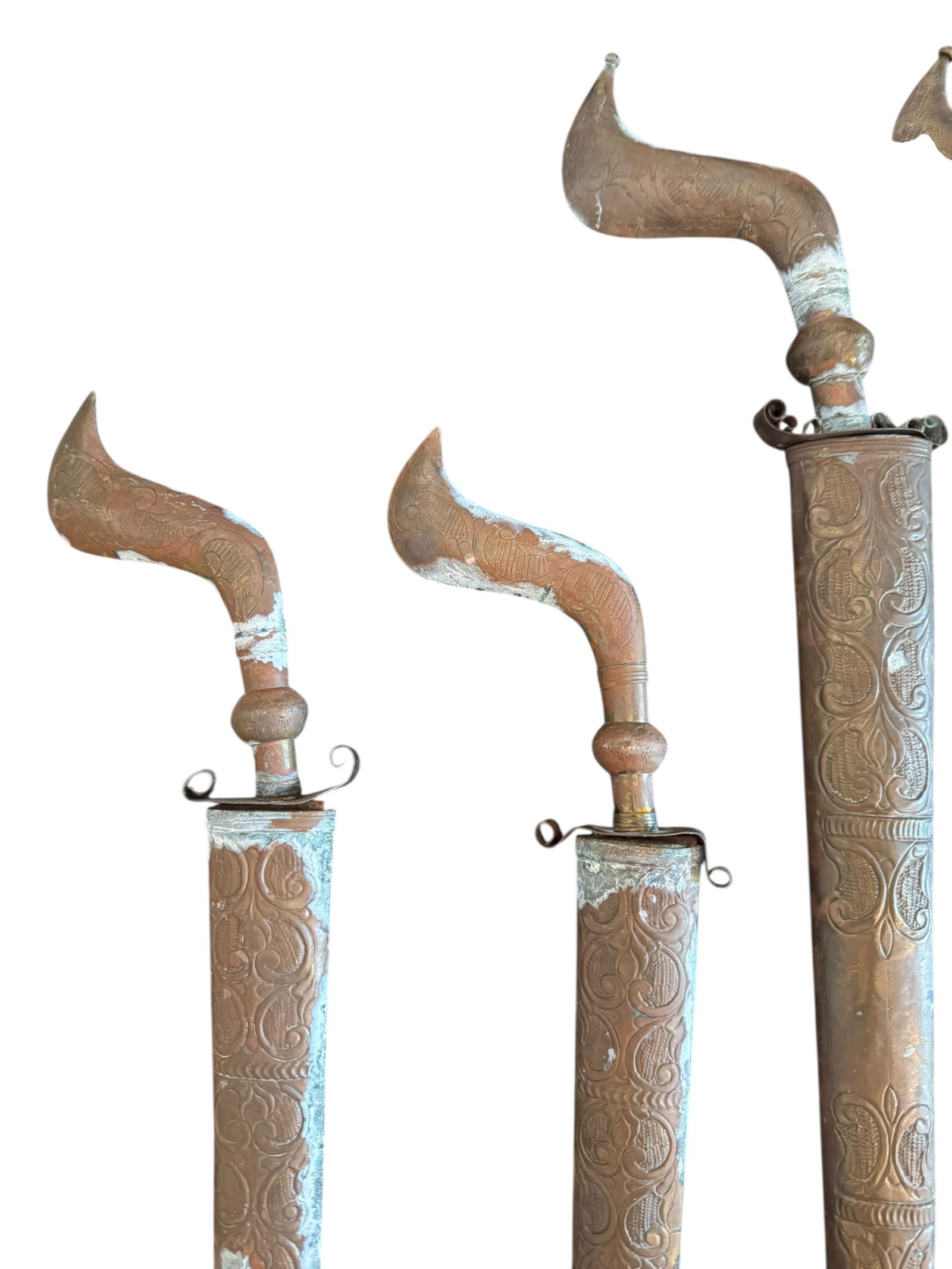Five antique Thai daggers - 4