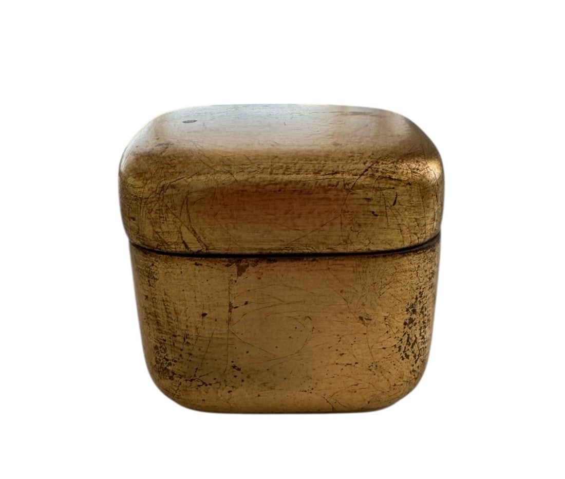 Gold Labrazel canister: Gold Labrazel canister