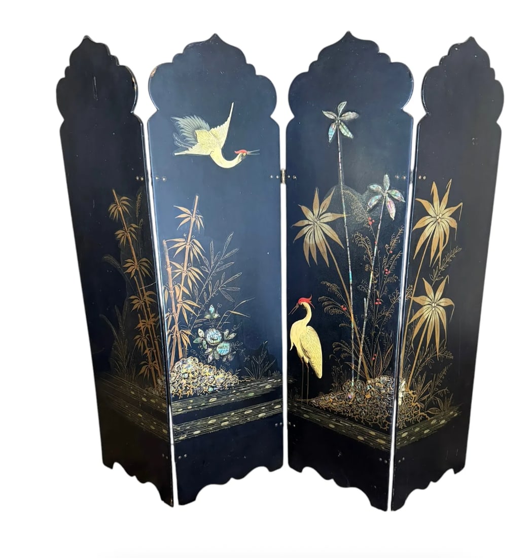 Vintage Japanese 4-panel black lacquer crane table screen with mother-of-pearl inlay: Vintage Japanese 4-panel black lacquer crane table screen with mother-of-pearl inlay. DIMENSIONS: 28.25"W x 23.5"H