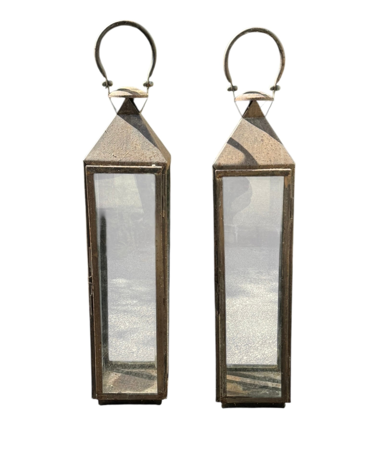 Pair of metal lanterns (1 of 6)